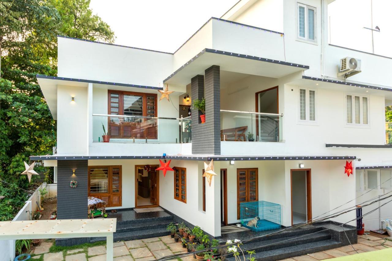 Poetrie Homestay Kochi Exteriör bild